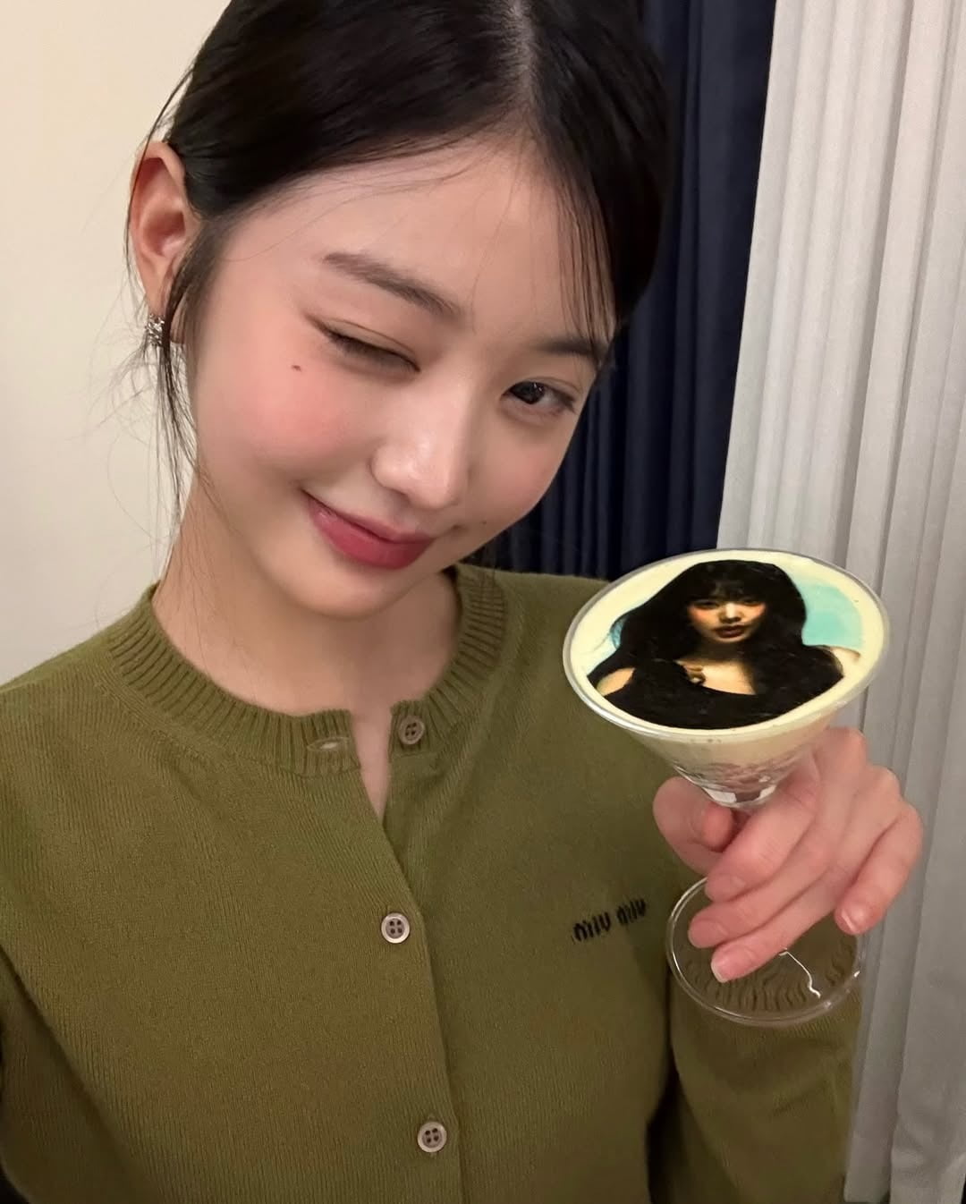 사진 = 장원영 인스타그램