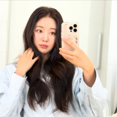 '47세' 김사랑, '젊음의 묘약' 먹은 듯한 비주얼…'20대 보다 예쁘면 어떡해'