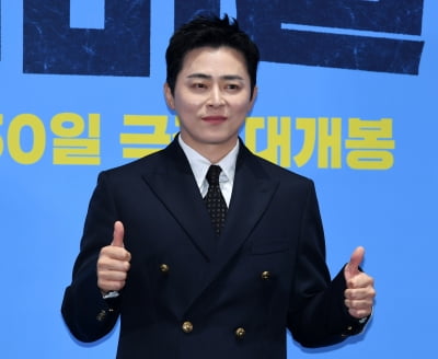 '딸바보' 조정석, 촬영 중단…"마침 아빠 됐을 때"