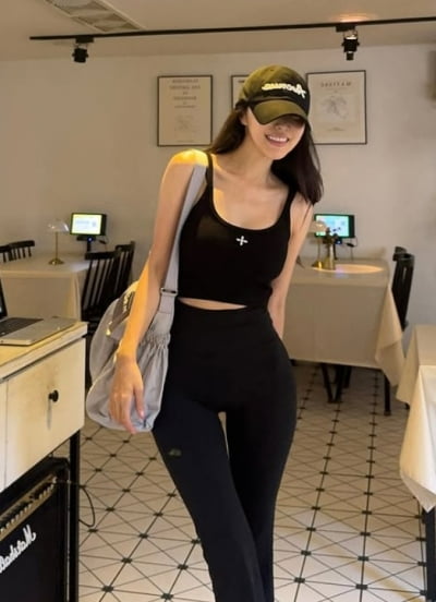 '암 고백' 이솔이, 콜라병 몸매 자랑하면서 "사죄하는 마음"이라니