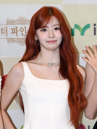 스테이씨 세은, 빨간머리 만찢녀[TEN포토]