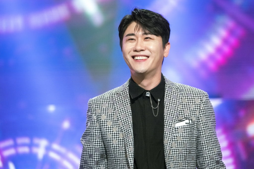 [공식] 시청률 1%대 위기라더니…영탁, 결국 요청 응했다 ('가오정')