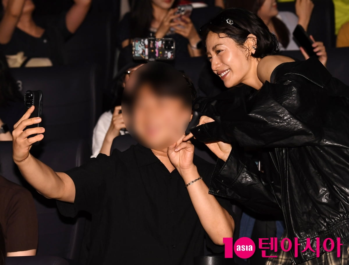 나나, 아름다운 미모 만큼 팬 서비스도 특급[TEN포토+]