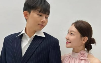 '돌싱글즈' 이아영♥심규덕, 4개월째 열애 중…"매일같이 럽스타그램 이어가고 있어"