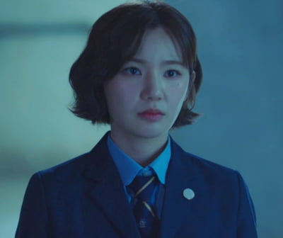 레드벨벳 예리, 불법 약물 소지자 됐다…마약 검사서 양성 판정 받은 전말 ('청담국제고')