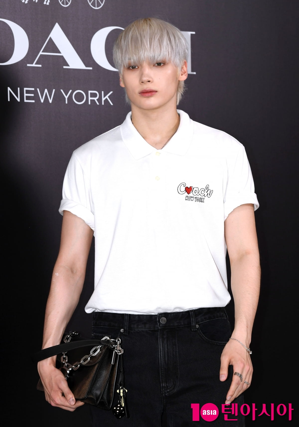 TXT 휴닝카이, 백화점을 밝히는 외모[TEN포토+]