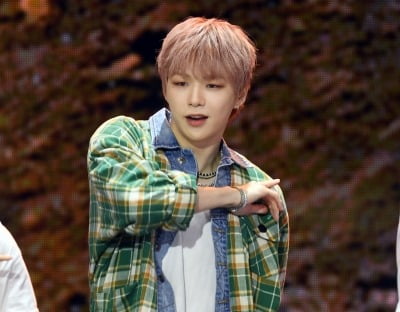 강다니엘 "프란치스코 교황 이어 기네스 기록 세웠다"…입대 앞두고 충격 고백 ('아는형님')
