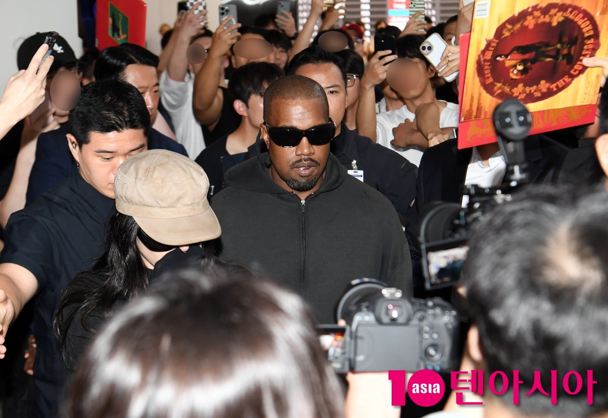칸예 웨스트(Kanye West), 어마어마한 인파에 태연한 월드스타[TEN포토+]