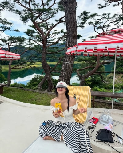 '최동석과 이혼' 박지윤, 46세 비주얼 맞나…군살 없이 탄탄한 수영복 라인