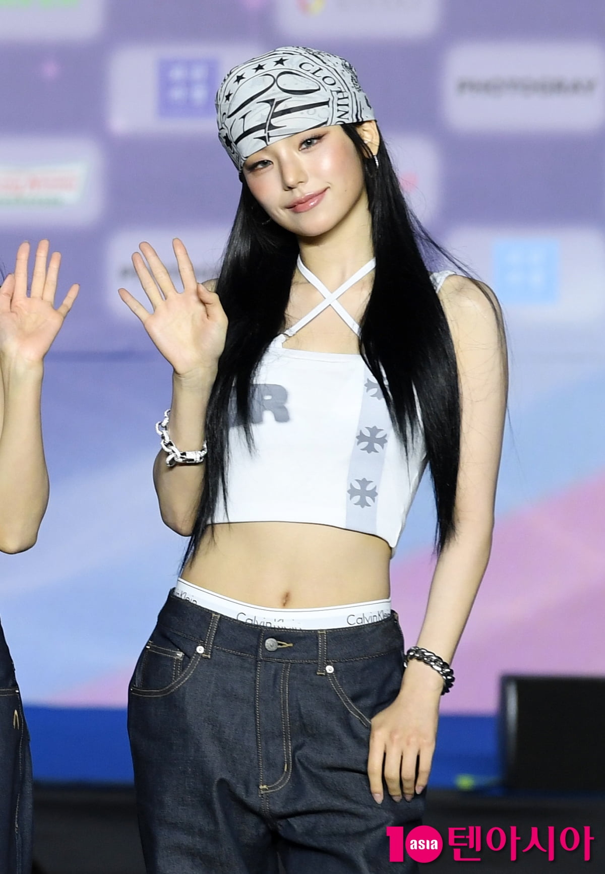있지 예지, 두건으로 힙하게[TEN포토+]