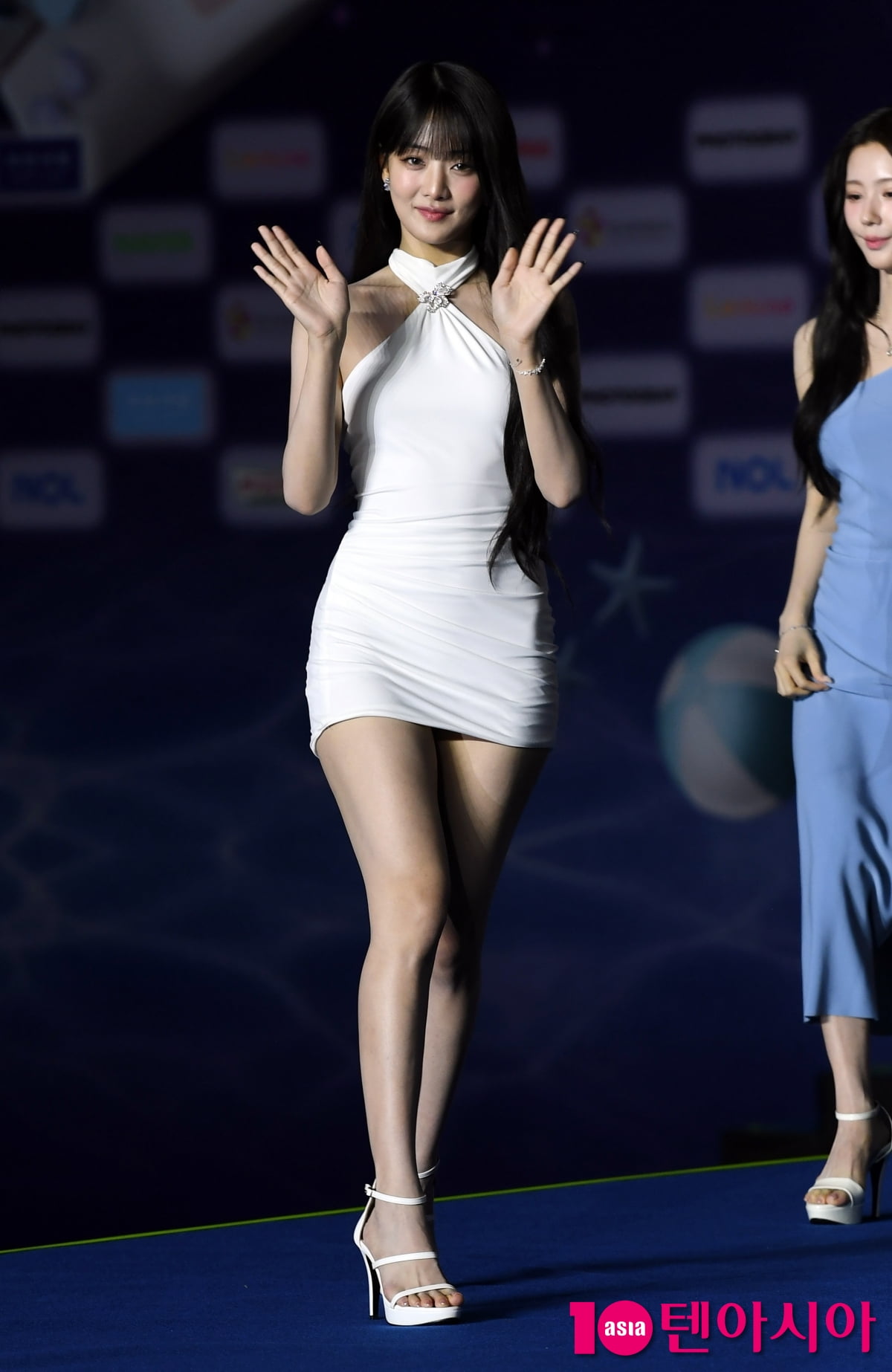 아이들 민니, 몸매 드러낸 밀착 원피스[TEN포토+]