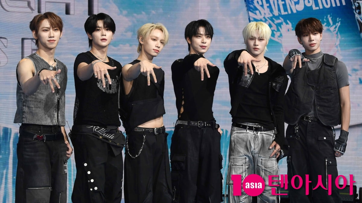 세븐투에잇, 오디션 프로그램 ‘스쿨’(SCOOL)을 통해 결성된 그룹[TEN포토+]