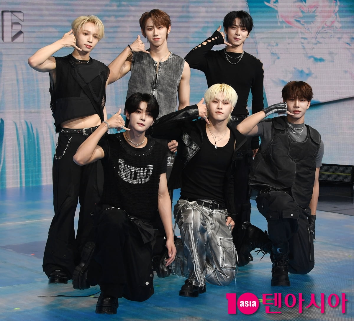 세븐투에잇, 오디션 프로그램 ‘스쿨’(SCOOL)을 통해 결성된 그룹[TEN포토+]