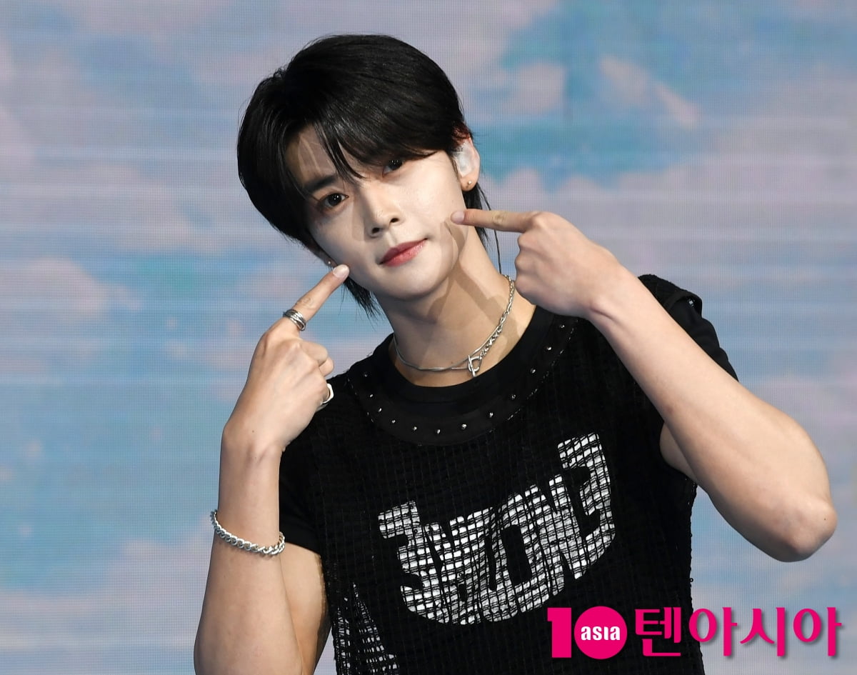 세븐투에잇 쿄준, 센터 비주얼TEN포토+]