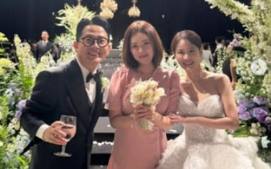 '미혼' 박나래 불참 때문이었나…한윤서, 김지민♥김준호 부케 받은 이유에 "유일한 미혼이었다"