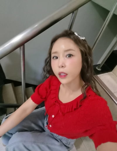 '♥문원' 얘기는 없다…신지, 평화로운 일상에 댓글창도 '잠잠'