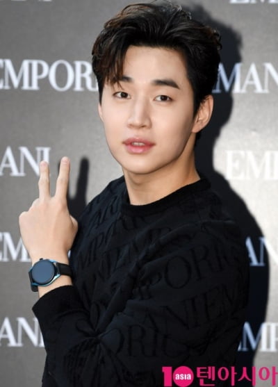 '동북공정 지지→中 사랑해' 헨리, 사이판으로 떠나…동료 연예인들과 액티비티('최다치즈')
