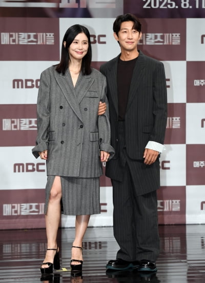 이보영-강기영, 친밀한 의대 동기[TEN포토+]