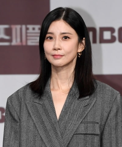 '지성♥' 이보영, 안락사 논란 감수했다 "불법이라 생각할 수도…난 절대적 선이라 여겨" ('메리킬즈')