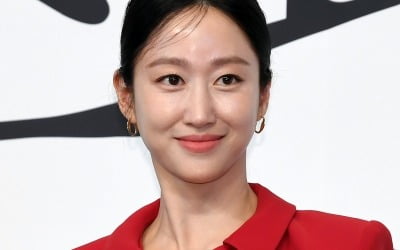 전혜빈, 늦깎이 변호사 됐다…대형 로펌 입사, "개인적인 사연 有" ('에스콰이어')