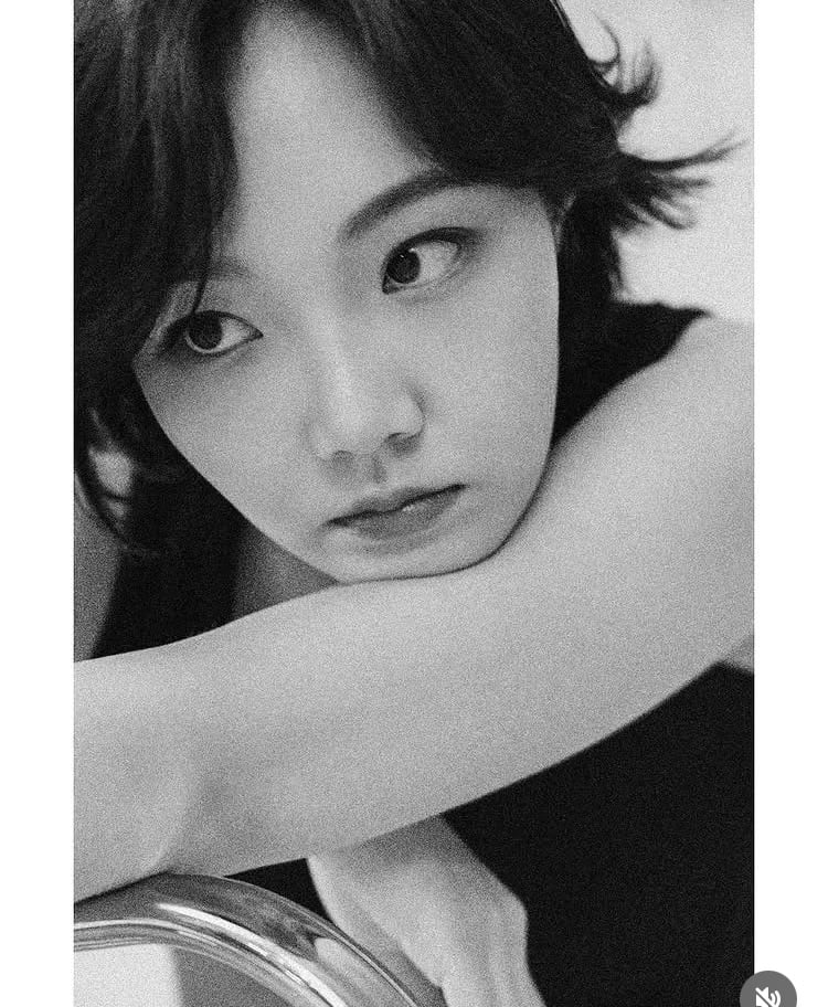 이경실 딸, 붕어빵 DNA 인증했네…새 프로필서 모델다운 시선처리