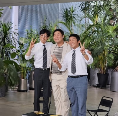 “자숙의 시간 가질 것”…윤경호, 민망함에 몸부림