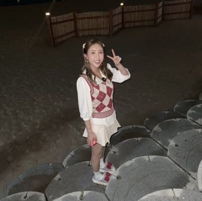 ‘문원♥’ 신지, 주체할 수 없네…넘쳐나는 인생샷에 기쁨 2배