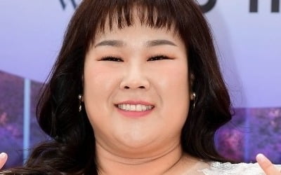'43세' 김민경, 생활고 고백했다…"김밥 한 줄로 하루 버텨" ('4인용식탁')