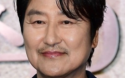 400억 대작 폭망했는데…'억대 몸값' 송강호에 쏠린 우려, GD 소속사가 최선인가 [TEN피플]