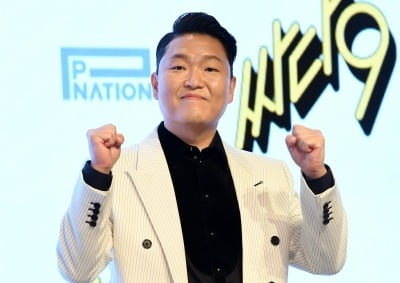 싸이(パク・ジェサン)の代理処方疑惑に医師が反論、警察が捜査開始