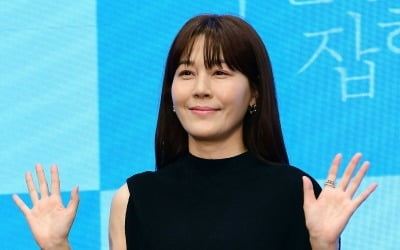 '연하 CEO♥' 김하늘, 과거 연애사 밝혔다…"한창 활동할 때 차에서 첫 키스" ('런닝맨') [종합]
