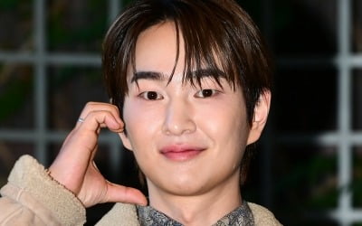 샤이니 온유, 데뷔 18년 차에 기쁜 소식 알렸다…"두렵지만 나아갈 힘 얻어"