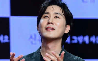 [공식] '42세 미혼' 신유, 기쁜 소식 전했다…11살 연상 女가수와 2년 만에 귀환 ('백투더뮤직2')