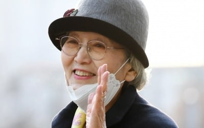 '87세' 김영옥, 건강 관리 비법 공개했다…"아파서 먹는 약 없어, 아침은 가볍게"