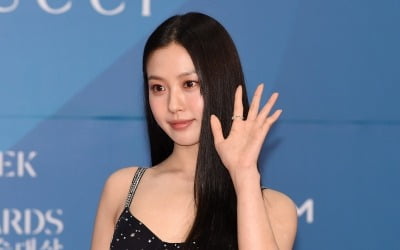 [전문] '학폭 의혹' 고민시, 침묵 깨고 석 달 만에 입 열었다 "과거 후회해"
