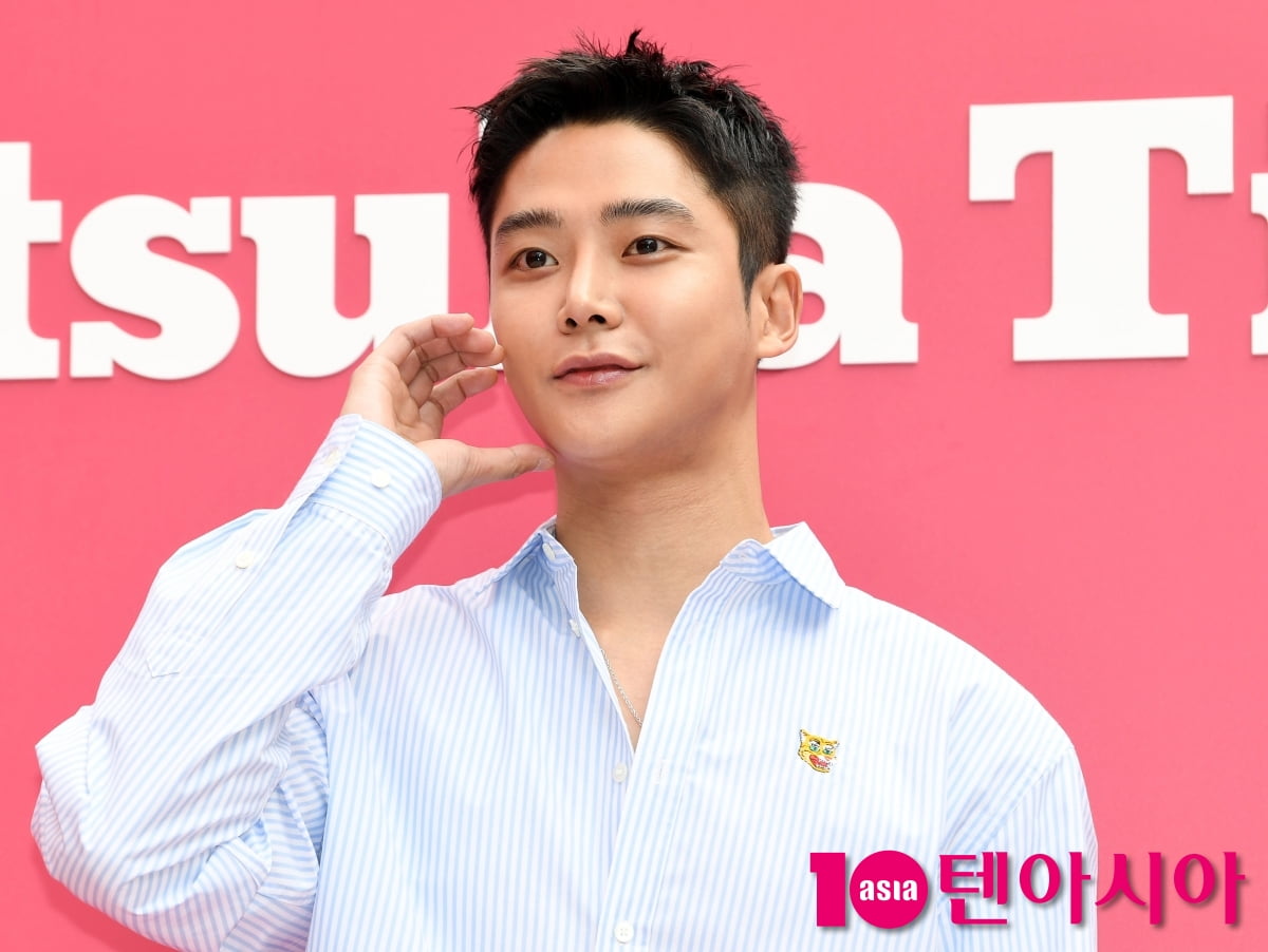 7급 나왔던 로운, 재검 결과 끝내 현역 입대 "10월27일 확정" [공식]