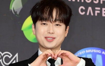 '행사비 2800만원' 이찬원도 감탄했다…"세계에서 가장 아름다워" ('톡파원')