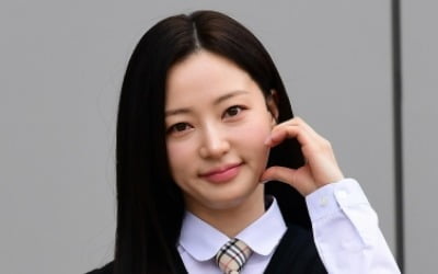 송하윤 학폭 논란, "경비 전액 지원" vs "논점 흐리지 마" 점입가경…이미지 회복 가능할까 [TEN피플]