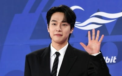 '아이유 동색' 강유석, 또 일냈다…3연타 흥행 성공 "창원이 만나 행복해" ('서초동')