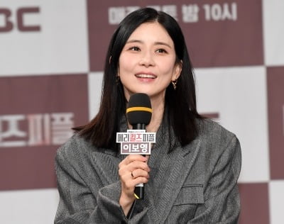 Lee Bo-young Explores Assisted Dying in New Drama 'Mary Kills People'
