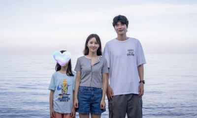 한혜진♥기성용 딸, 경기장 포착 이어 또 얼굴 공개…母 곧 따라잡는다