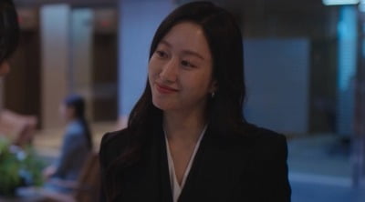 전혜빈, 늦깎이 변호사됐다더니…알고보니 대형 로펌 실세였다 ('에스콰이어')