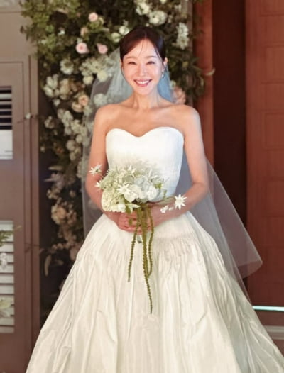종영만 기다렸어?…엄지원, 드라마 끝나자마자 짐싸기 시작