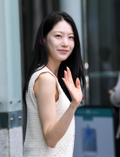 공승연, 작은얼굴에 꽉 찬 예쁨...아름다운 미소[TEN포토+]