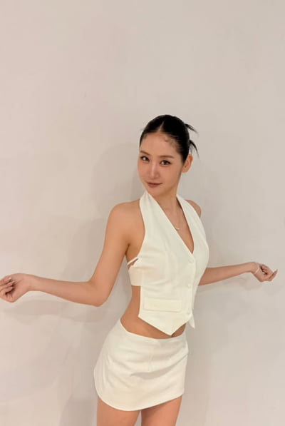 소유, 10kg 감량하니 뼈말라 인간…올백머리+노출도 자신있게