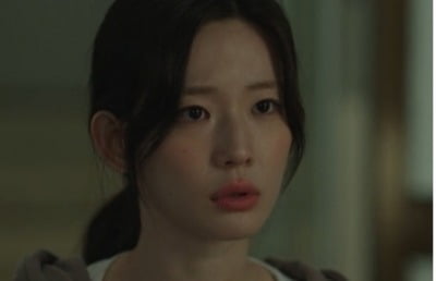 염정아 딸, 충격적인 소식 전해졌다…뇌종양 판정받아 "시시하게 살다 죽을 거야" ('첫사랑을')