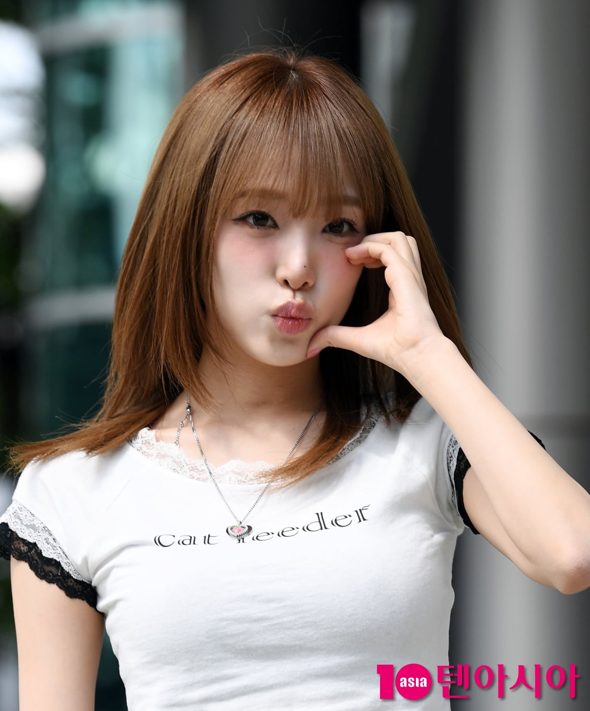 최예나, 청순미 뿌리는 비주얼...인형이랑 붕어빵[TEN포토+]