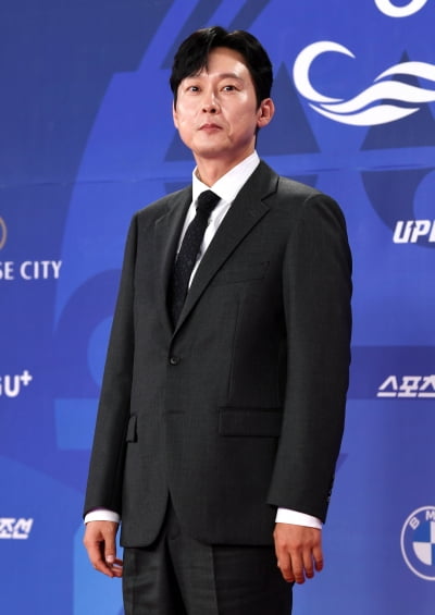 박병은, 섬에서 물물교환하며 살았다…"붕어 잡아 다른 먹거리로 바꿔"('핸썸즈')