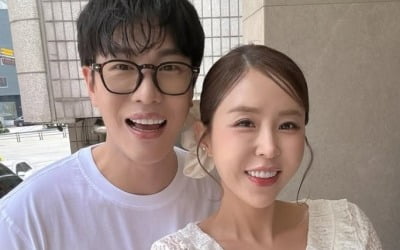'문원♥' 신지, 심경 변화 있었나…결혼 질문에 "아직 먼 얘기" ('라디오쇼')