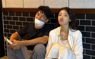 임창정♥서하얀, 결혼 9년 차에도 여전히 달달하네…"피곤한 몸 이끌고 심야 영화"